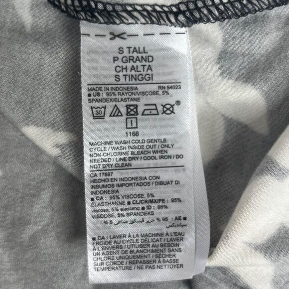 Old Navy Shift Dress Size Small Tall ST Black Floral LS Knit Swing Black - Picture 8 of 9